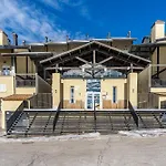 The Maisonette Sierra Nevada Апартаменты *