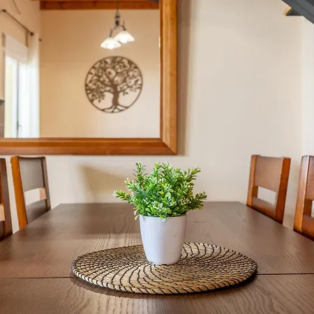 The Maisonette Sierra Nevada Apartman