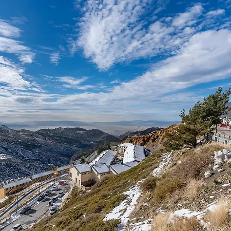 The Maisonette Sierra Nevada Apartman